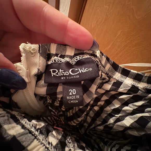 Torrid Size 20 Retro Chic Black and White Gingham Halter Romper - Picture 6 of 6